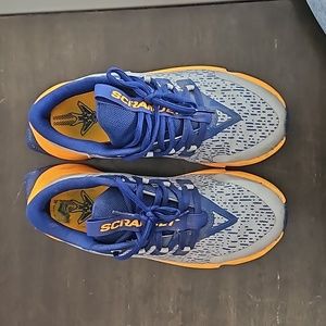 Under Armour Shoes size 5Y orange & blue